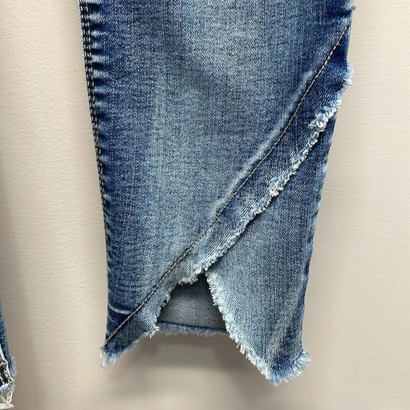 Coco + Carmen OMG Pull On Skinny Ankle Crossover Fringe Hem Jeans S - Picture 4 of 16